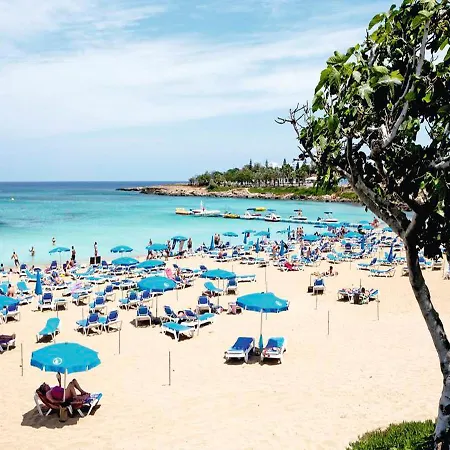 Pallinion Beachfront Apartamento Protaras