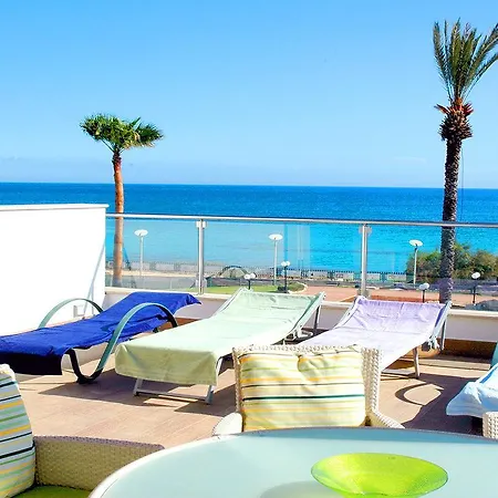 Apartamento Pallinion Beachfront